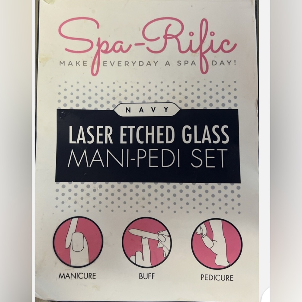 Spa-rific Navy Laser Etched Glass Mani-Pedi Set